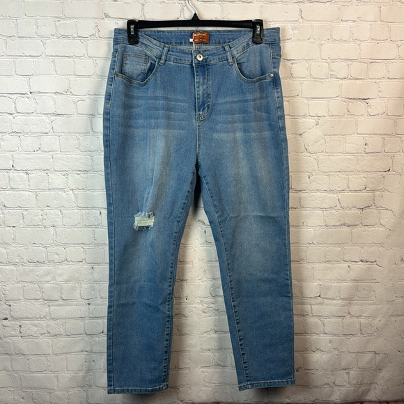 BloomChic Light Wash Stretchy High Rise Skinny Ankle Jeans Plus Size 16 - Picture 2 of 5